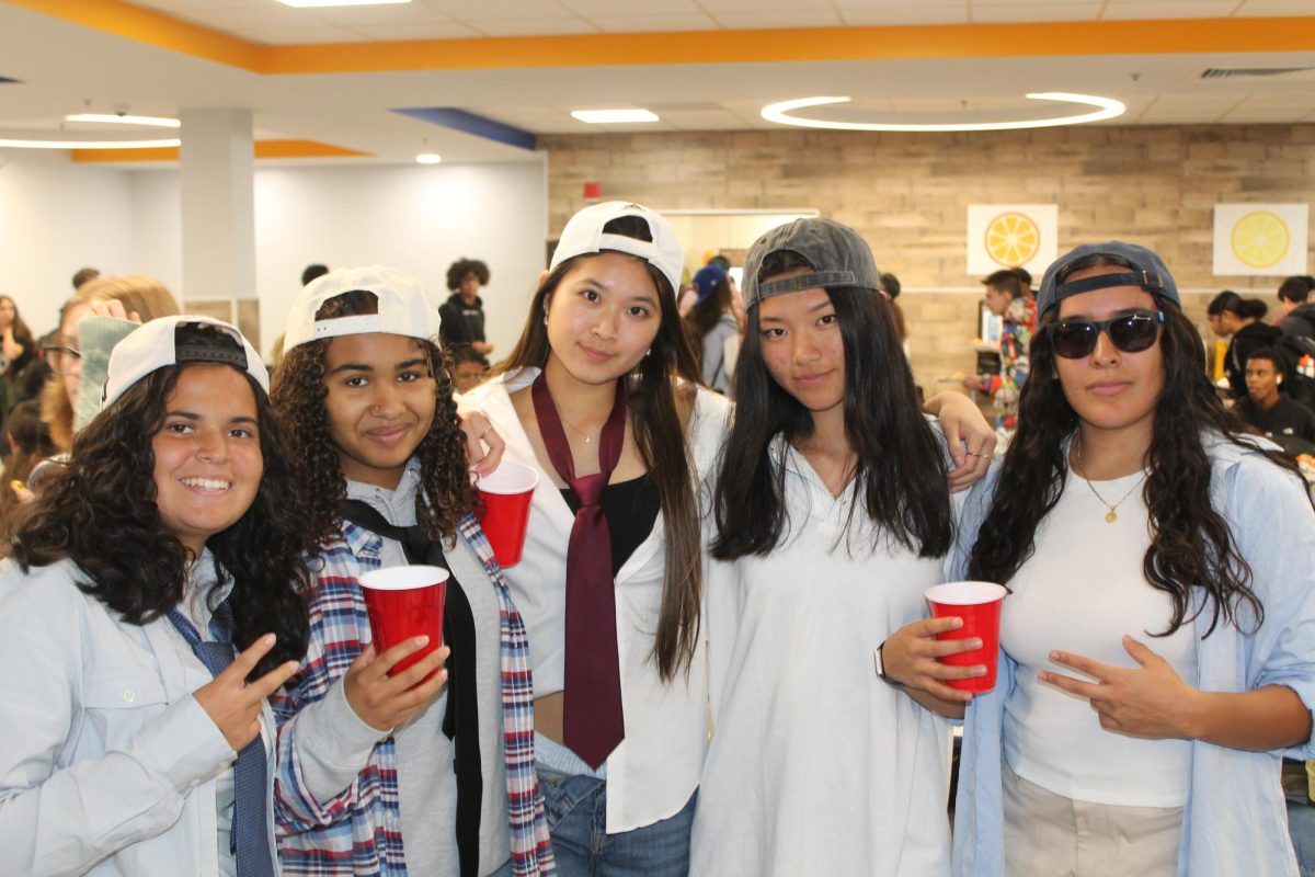 Spirit Week Day 1: Greek vs Geek